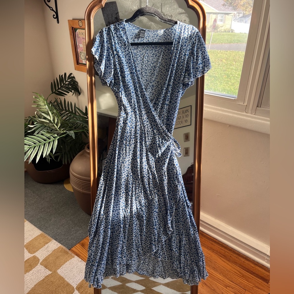 SHEIN Blue and White Floral Wrap Dress